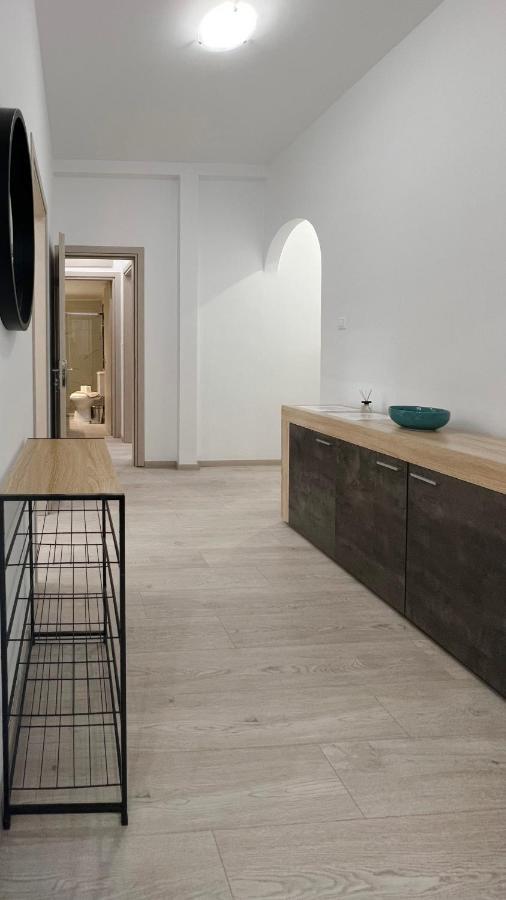 Aggelon Elegance 73sqm In * Athens