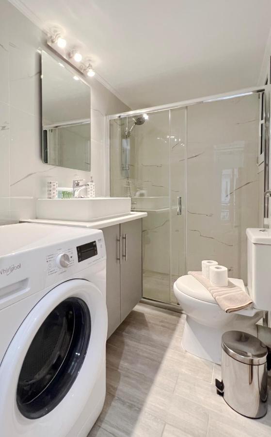 Aggelon Elegance 73sqm In Athens